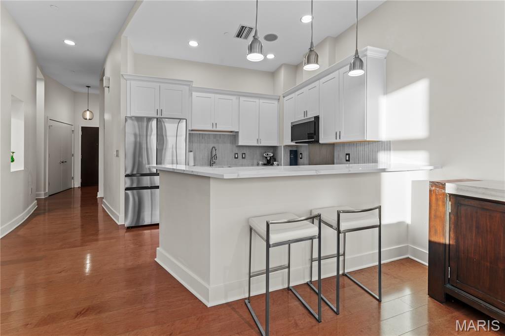 8025 Maryland Avenue Unit: 7G