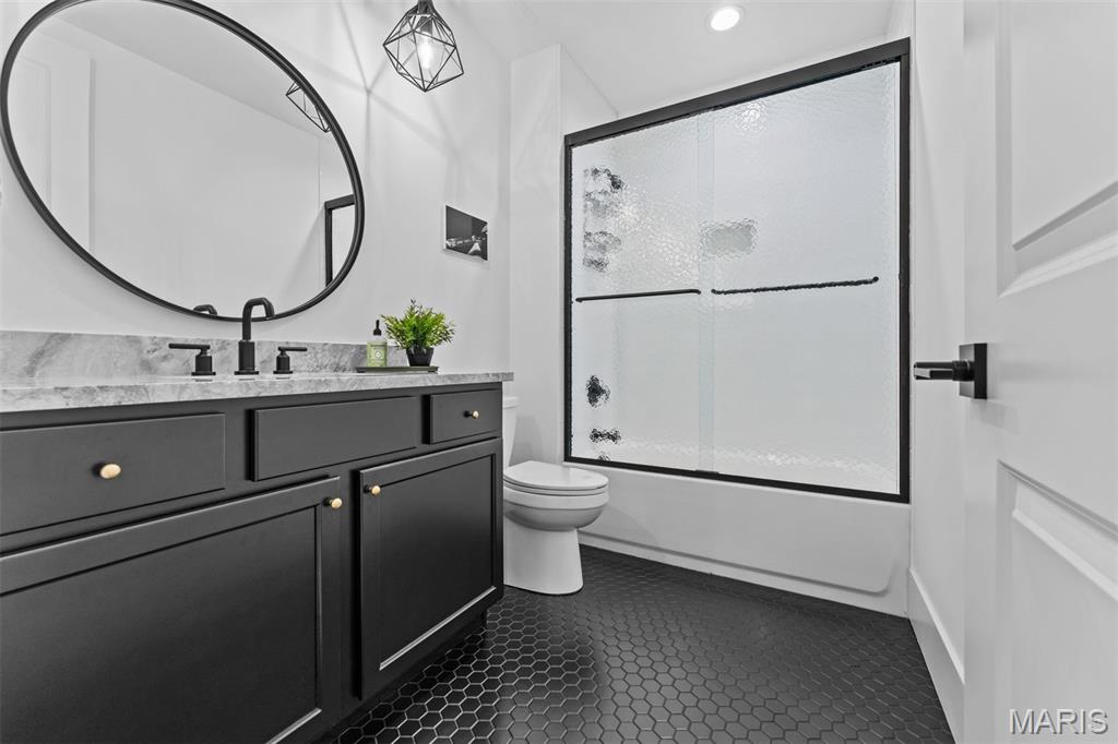 5 Year Newer Construction Ranch in Fienup Farms 