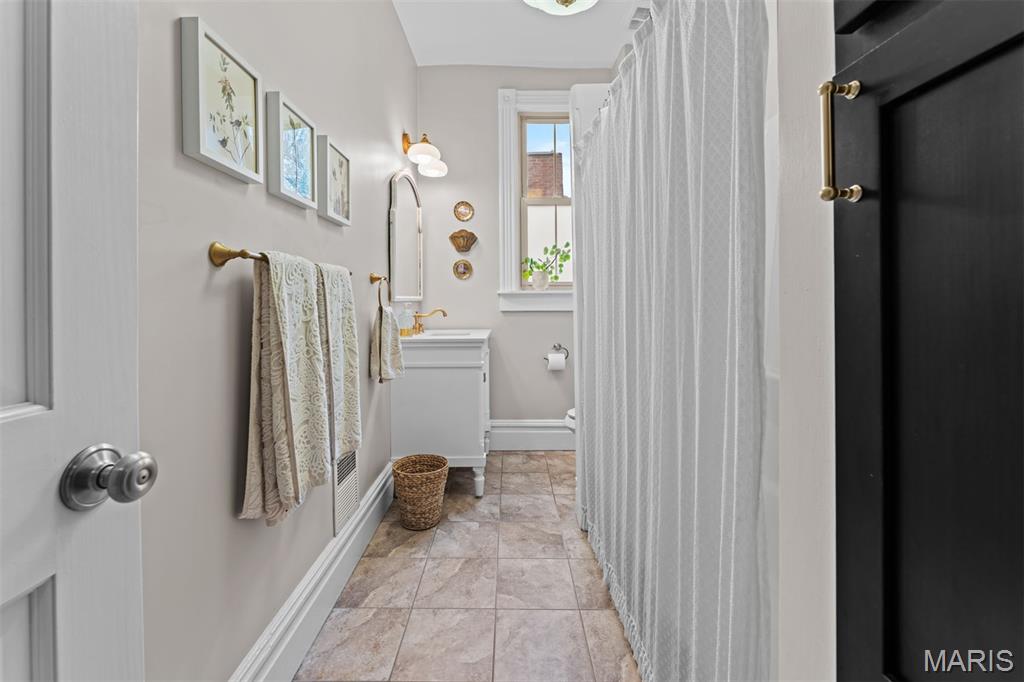 3118 Magnolia Avenue