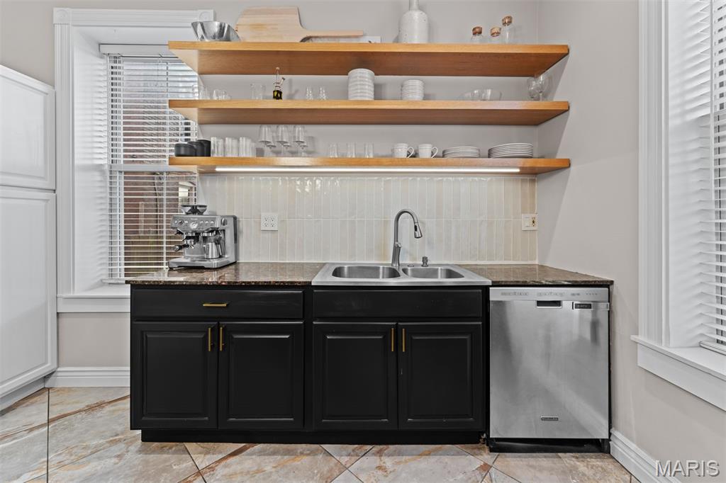 3118 Magnolia Avenue