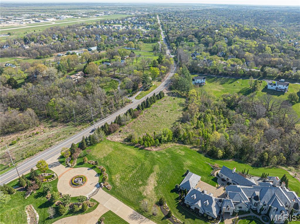 302 Wardenburg Farms Drive