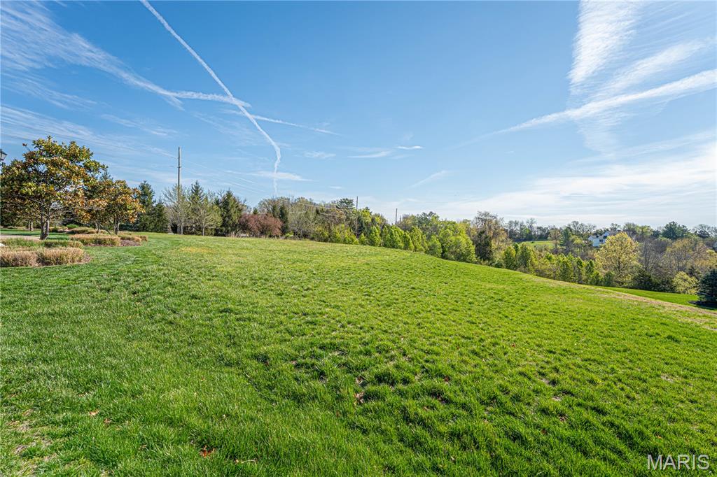 302 Wardenburg Farms Drive