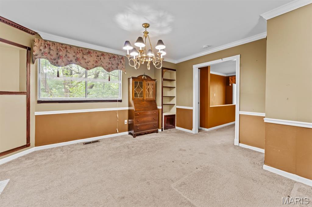 160 Ladue Pines Drive