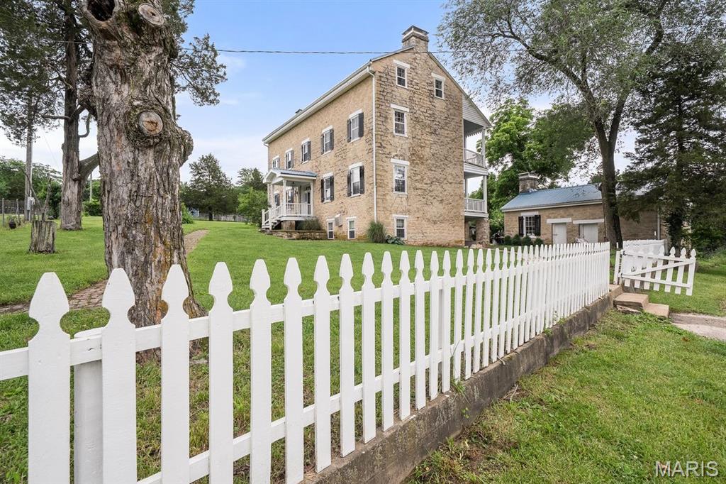 5106 Noser Mill Road