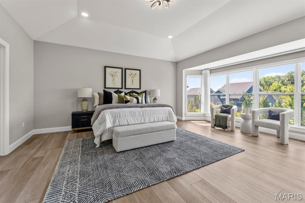 16936 Lake Meadow