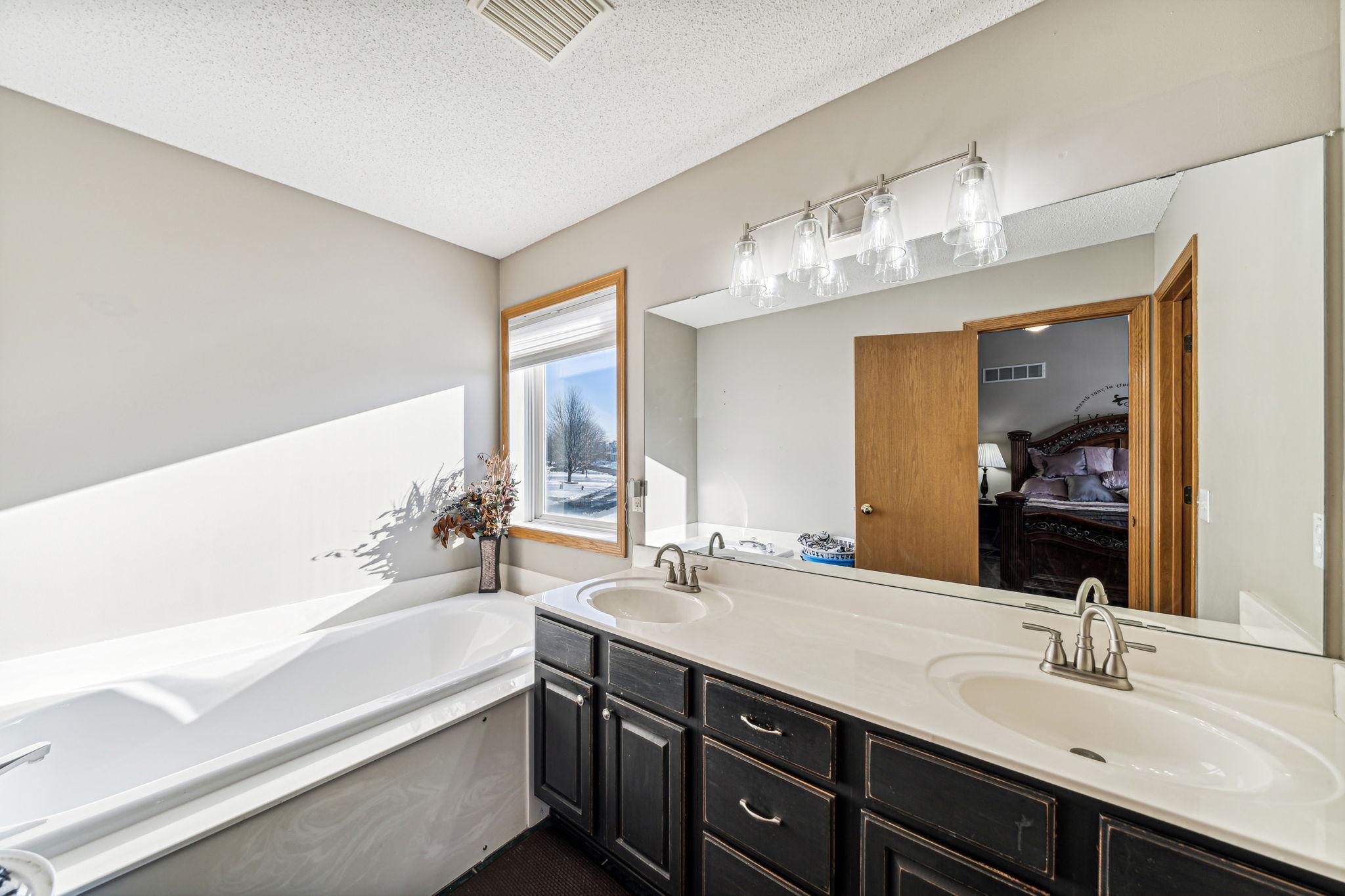 10409 Kilbirnie Road