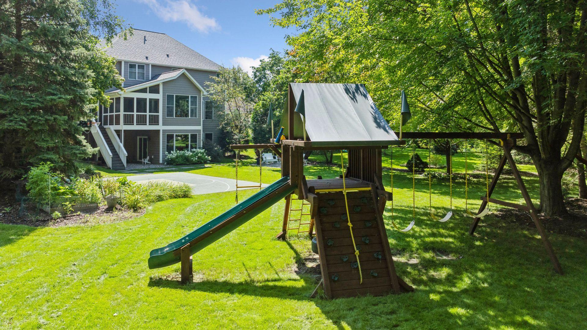 2488 Shadow Creek Trail