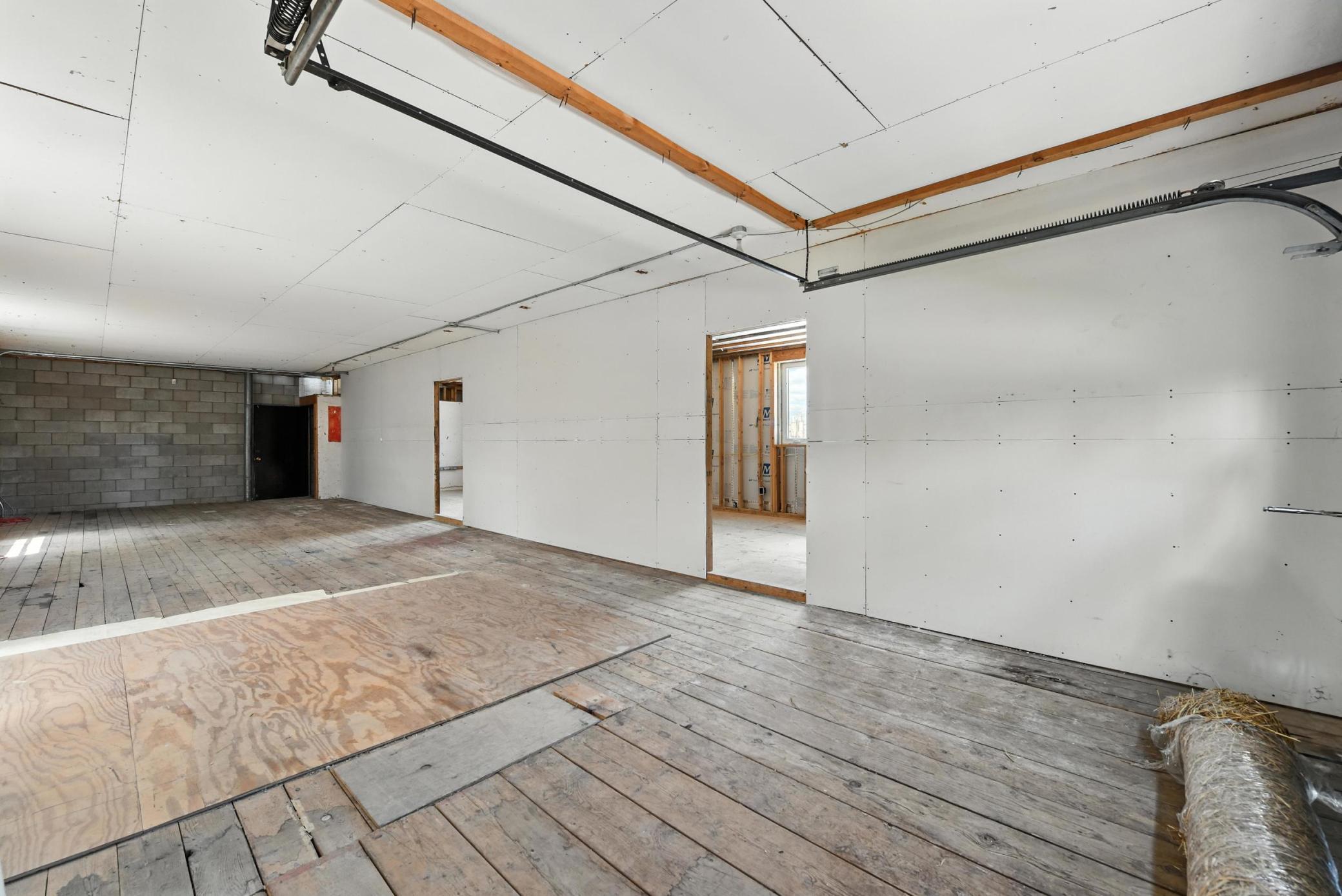 2324 Vermillion Street