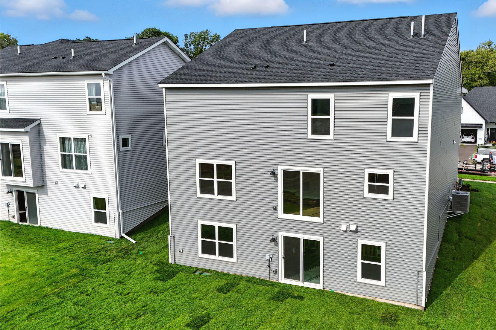 10467 Glenbrook Avenue S