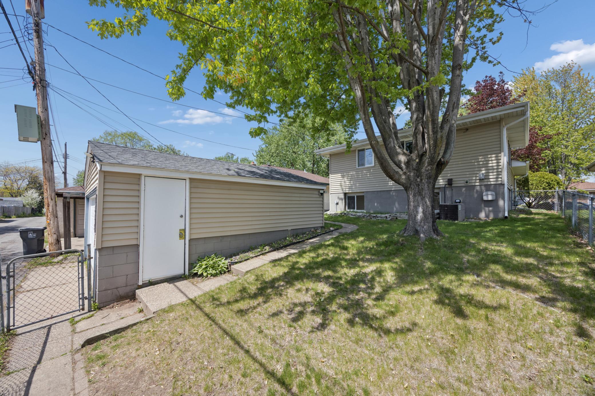 1618 Mclean Avenue