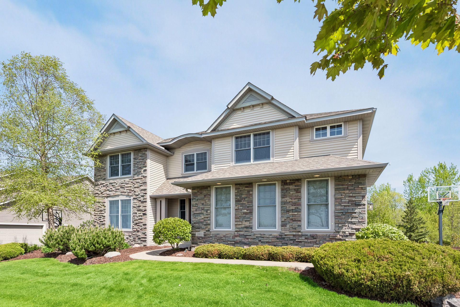 1800 Carriage Drive