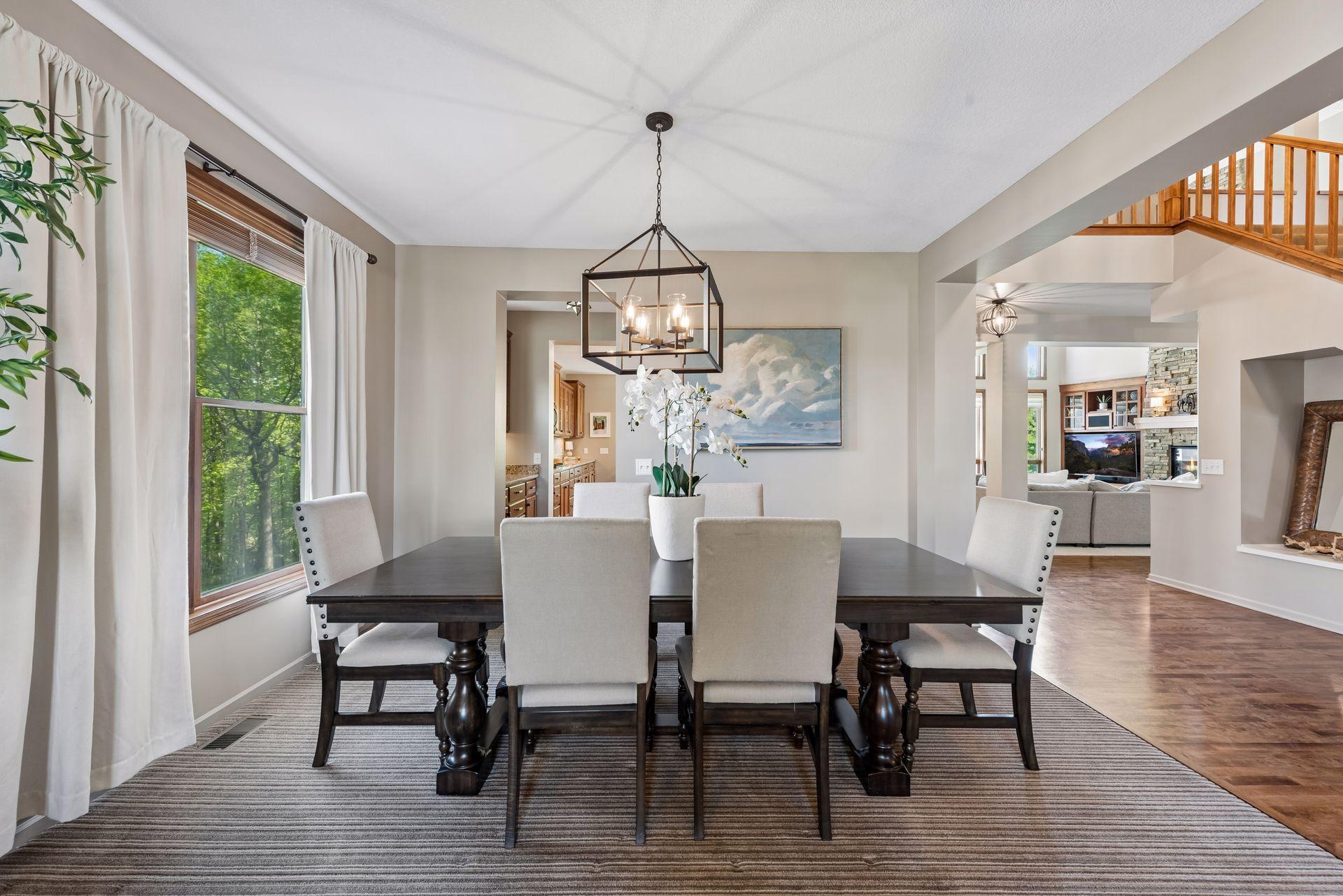 1800 Carriage Drive