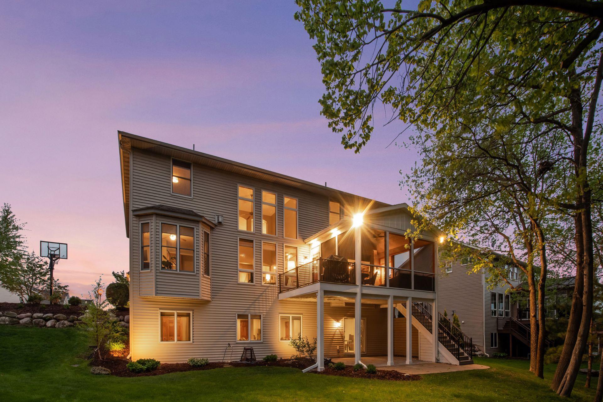 1800 Carriage Drive