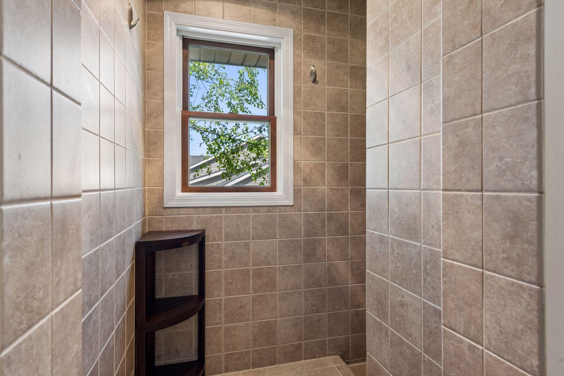 1800 Carriage Drive