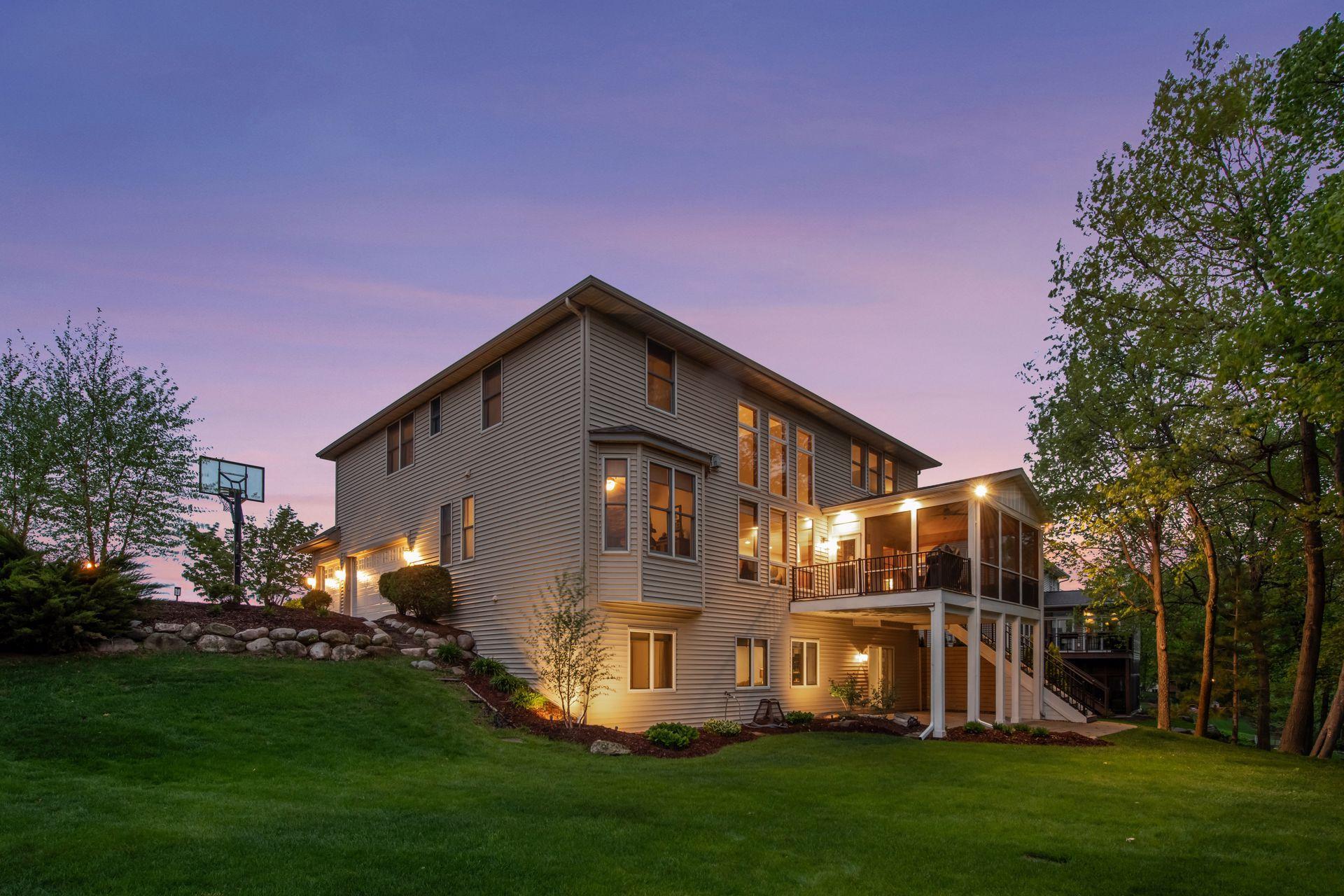 1800 Carriage Drive