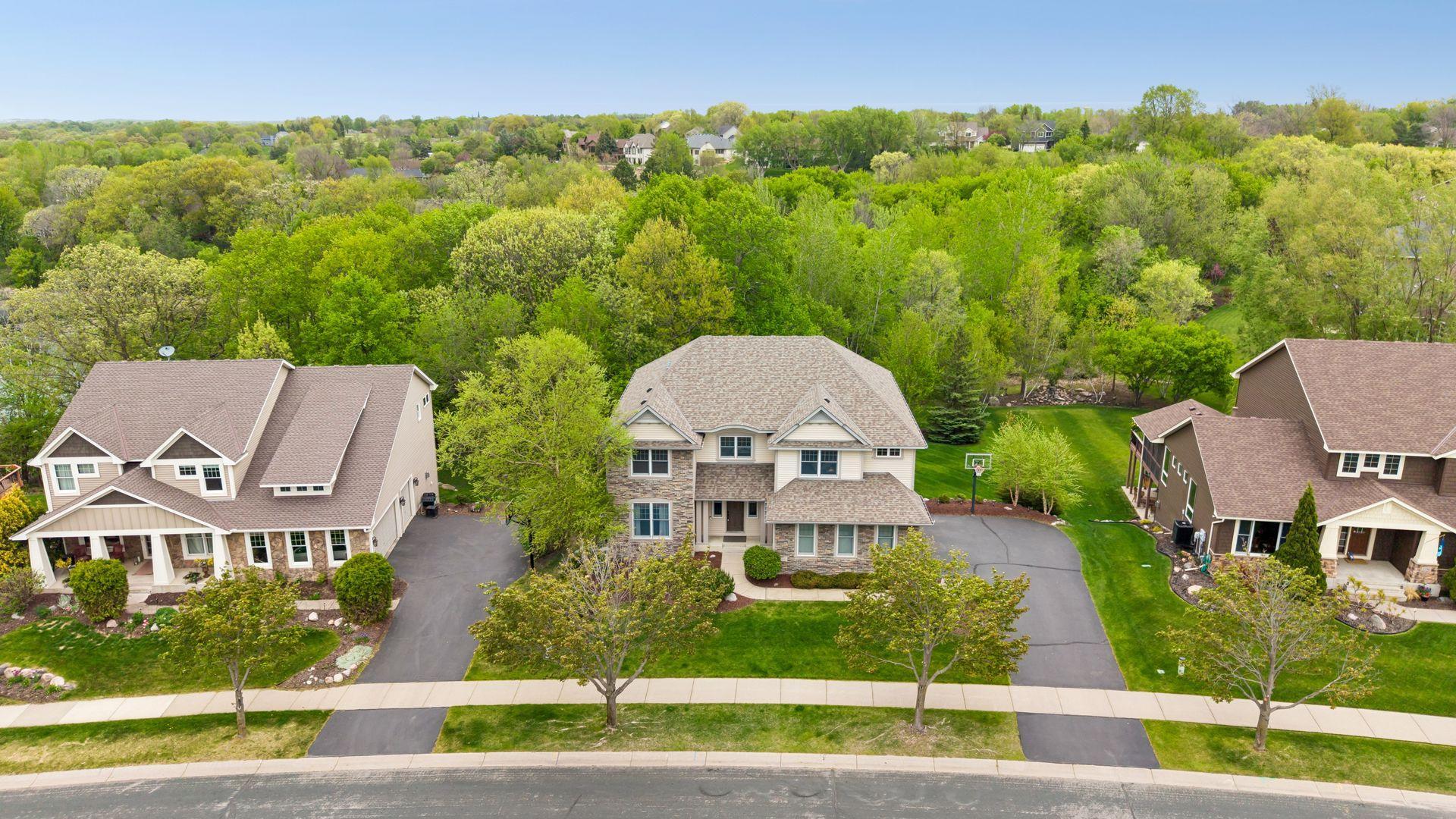 1800 Carriage Drive