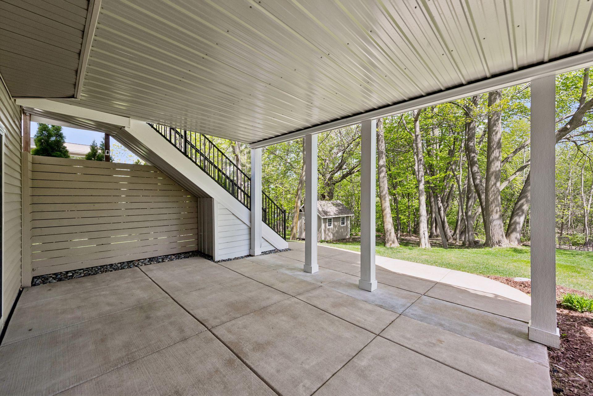 1800 Carriage Drive
