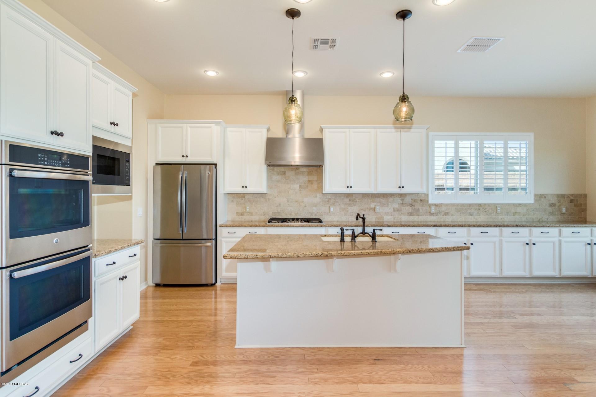 1084 W Desert Firetail Lane