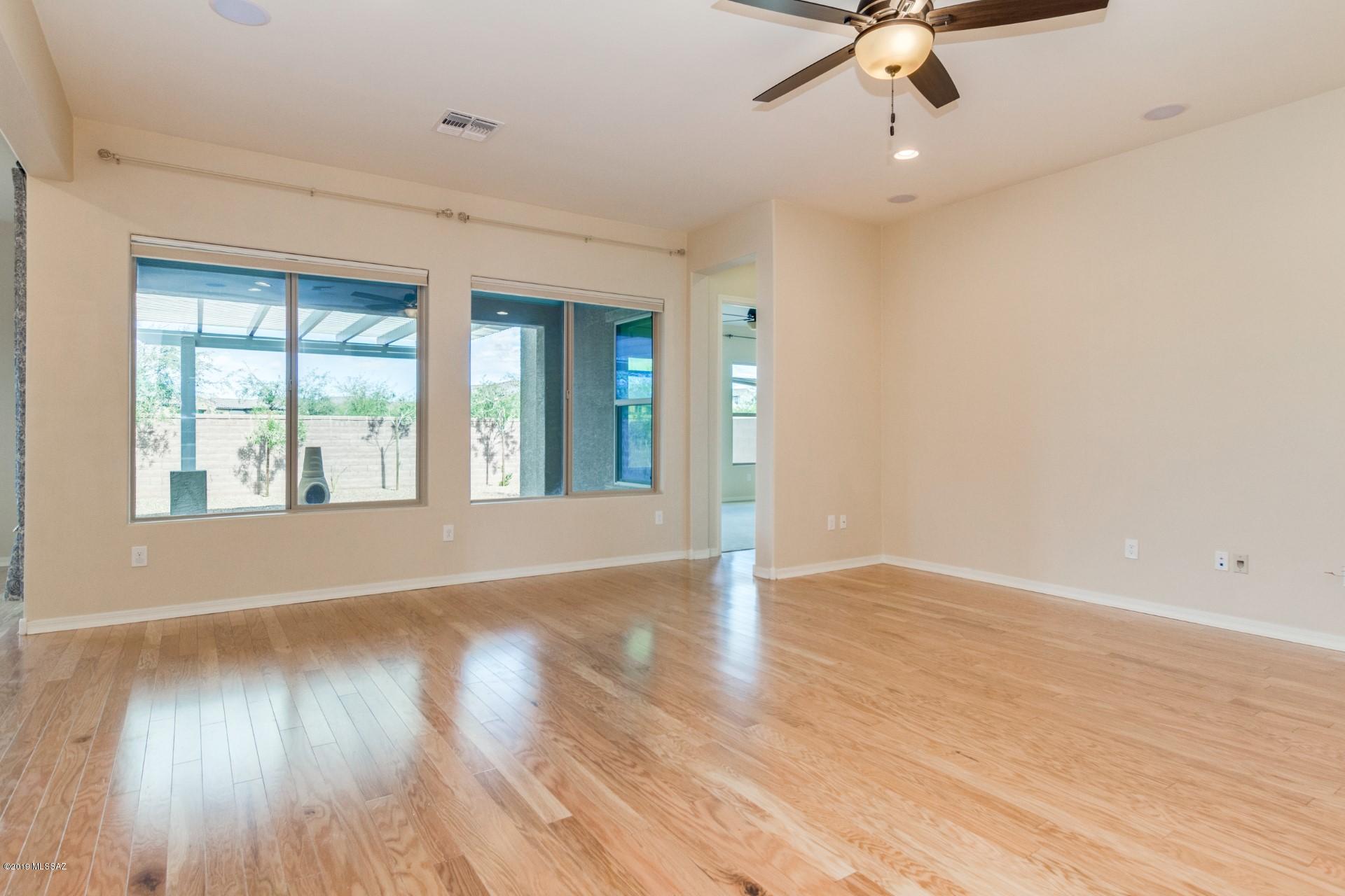 1084 W Desert Firetail Lane