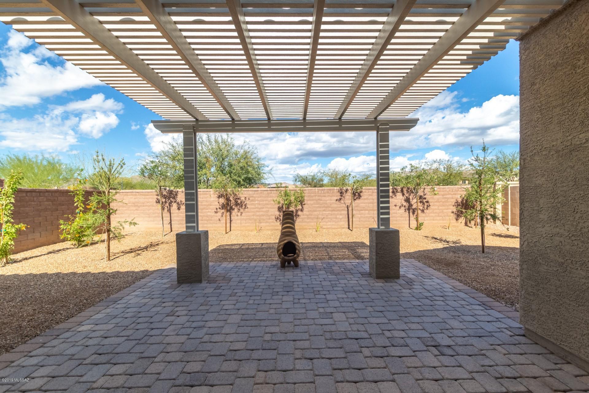 1084 W Desert Firetail Lane