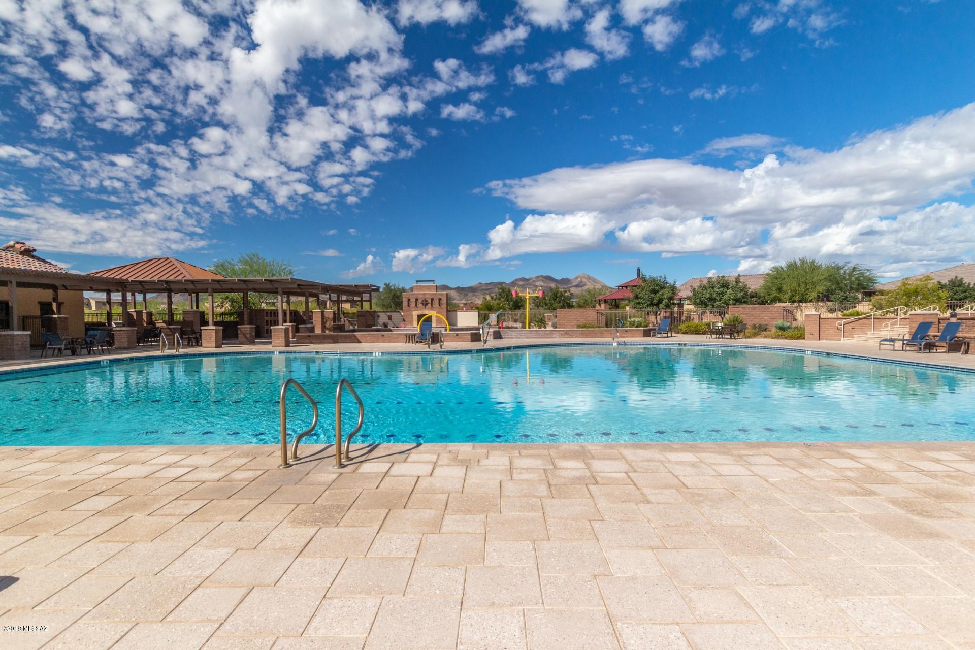 1084 W Desert Firetail Lane