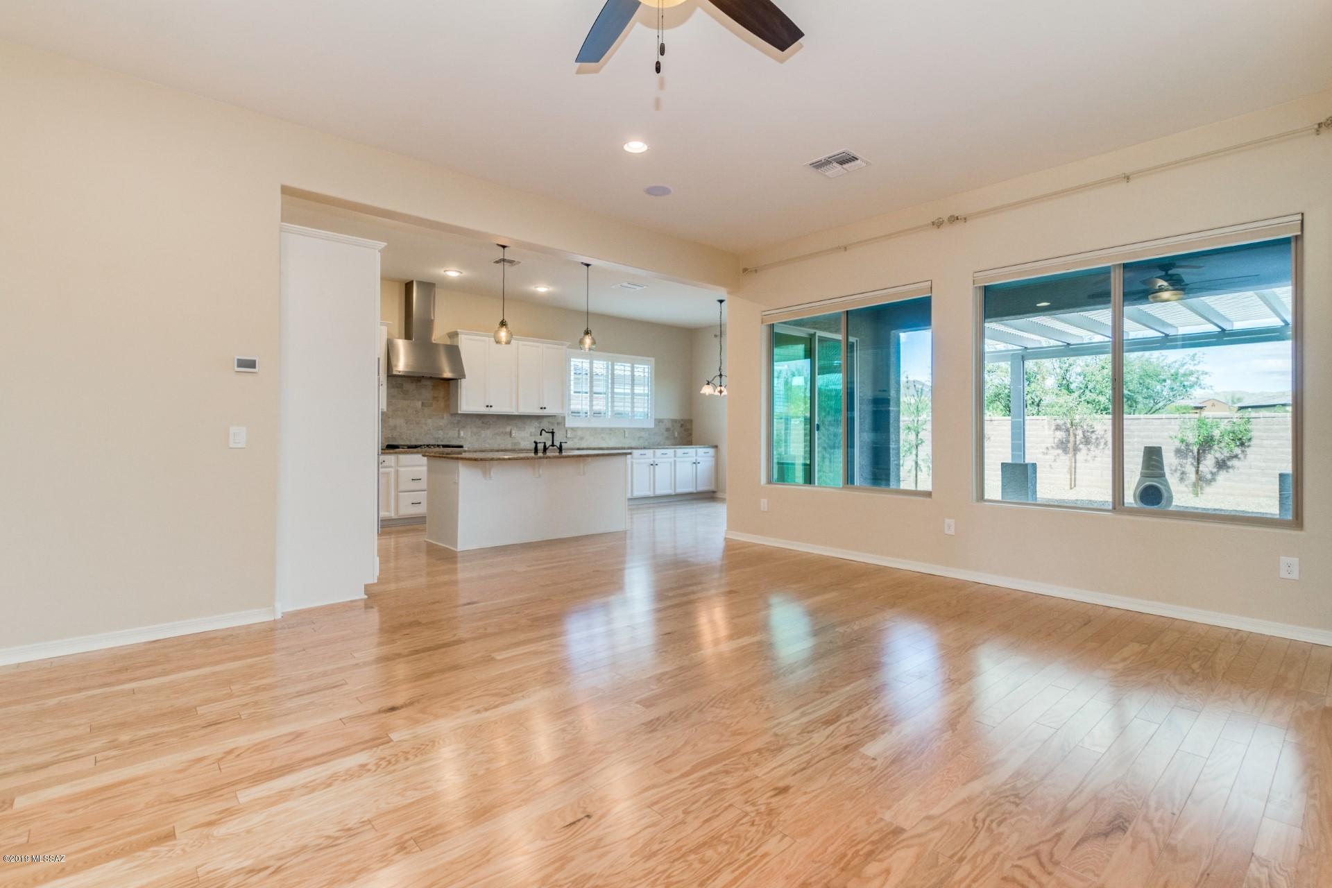 1084 W Desert Firetail Lane