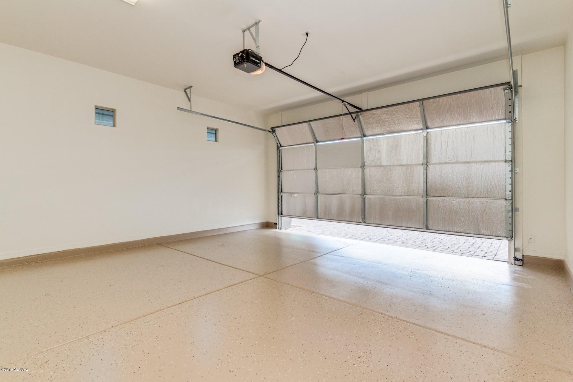 1084 W Desert Firetail Lane