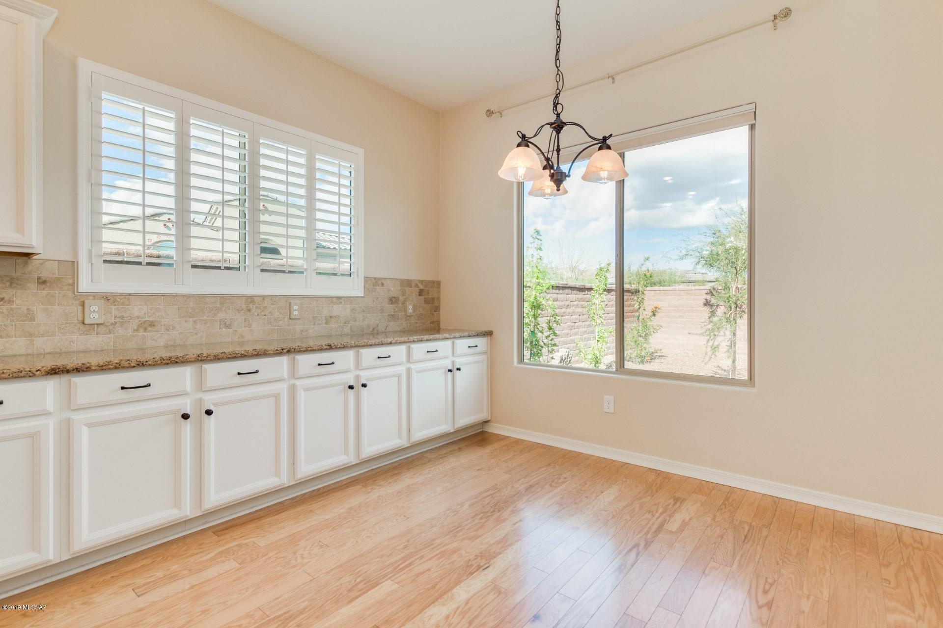 1084 W Desert Firetail Lane