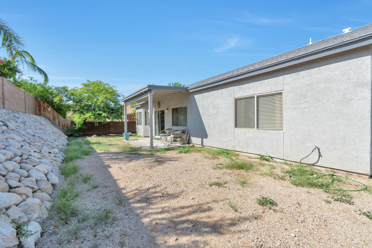 4384 W Gatekeeper Drive