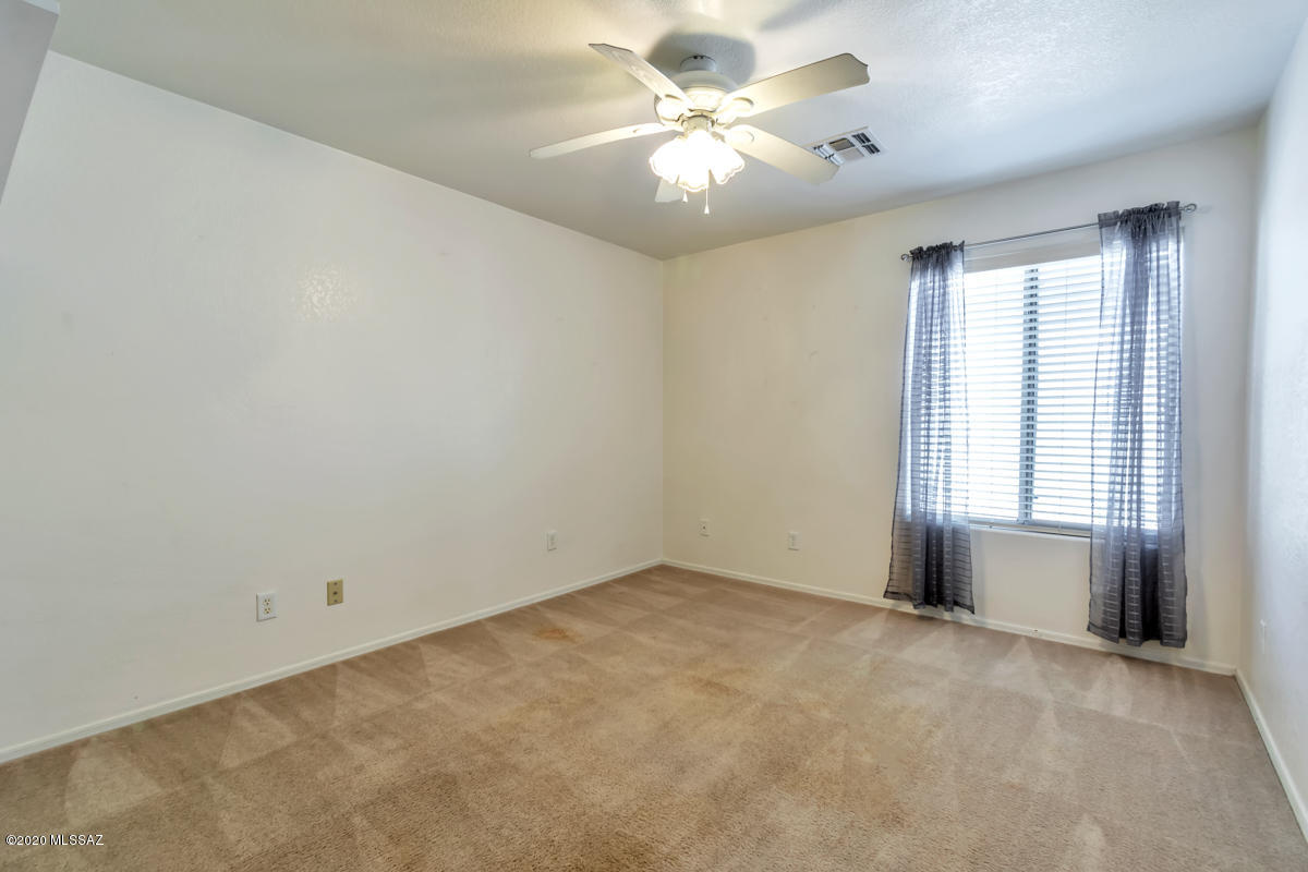 4384 W Gatekeeper Drive