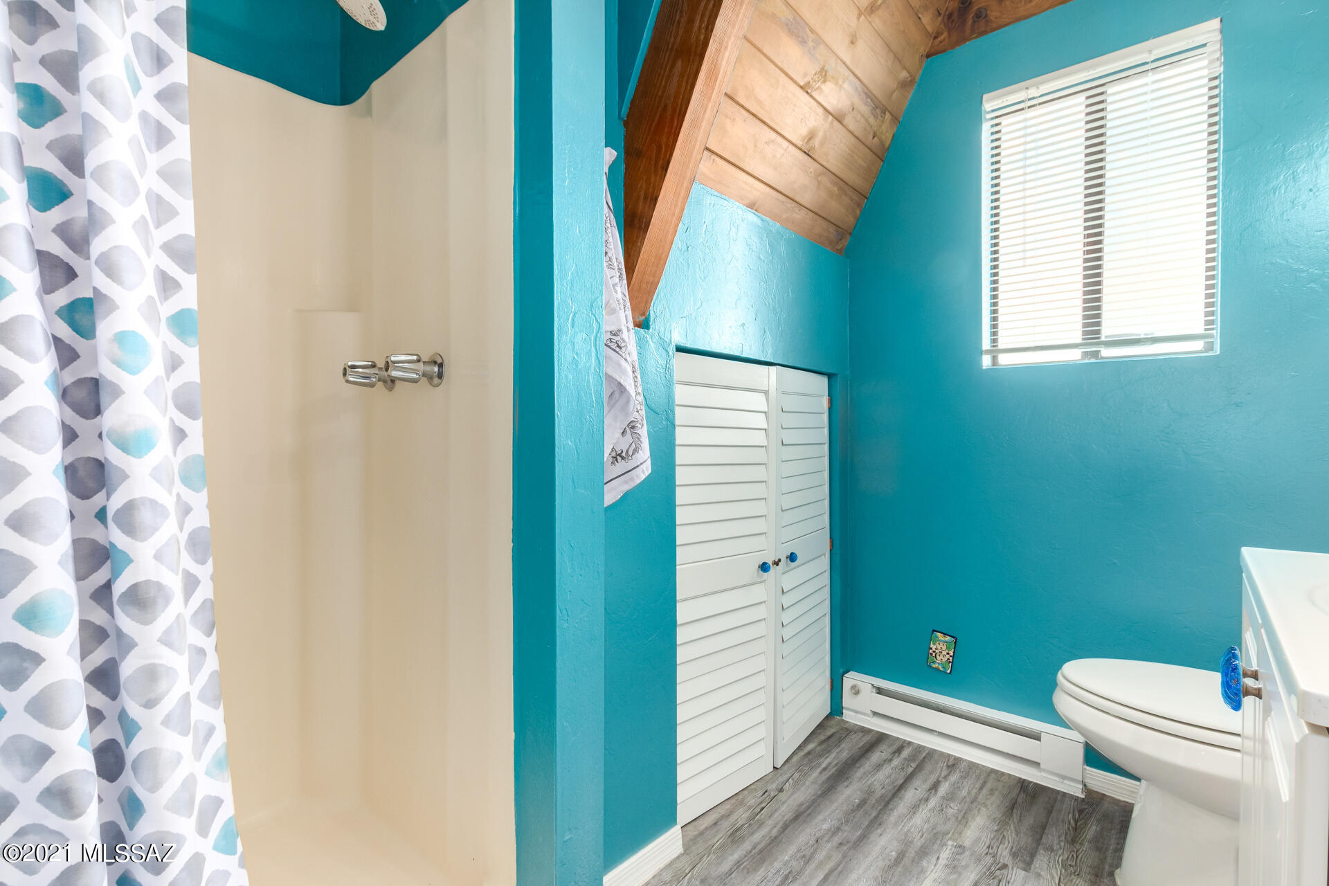 3285 E Calle Agassiz