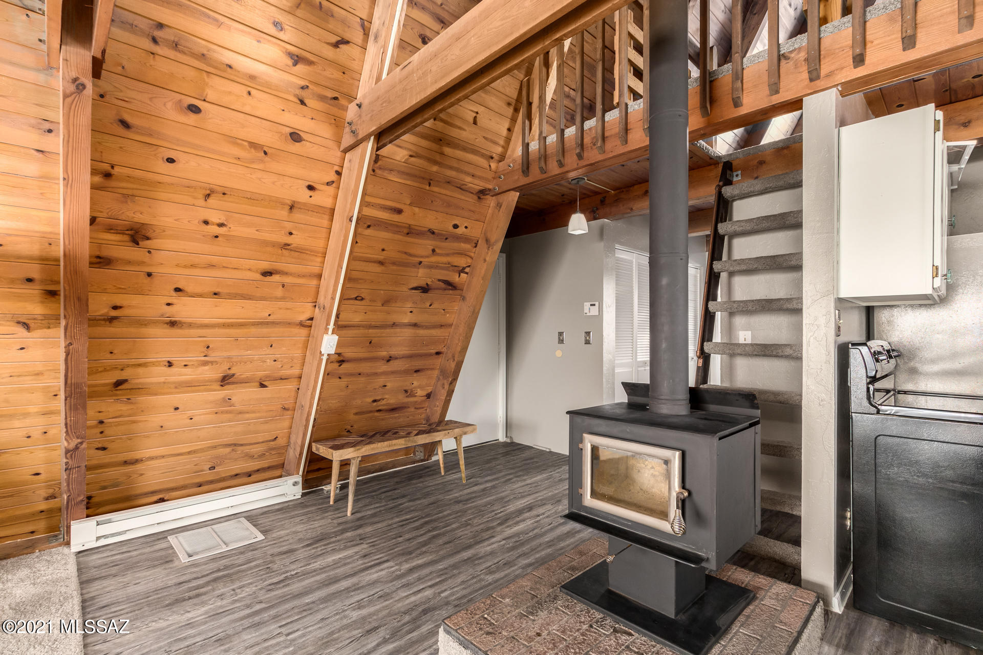 3285 E Calle Agassiz