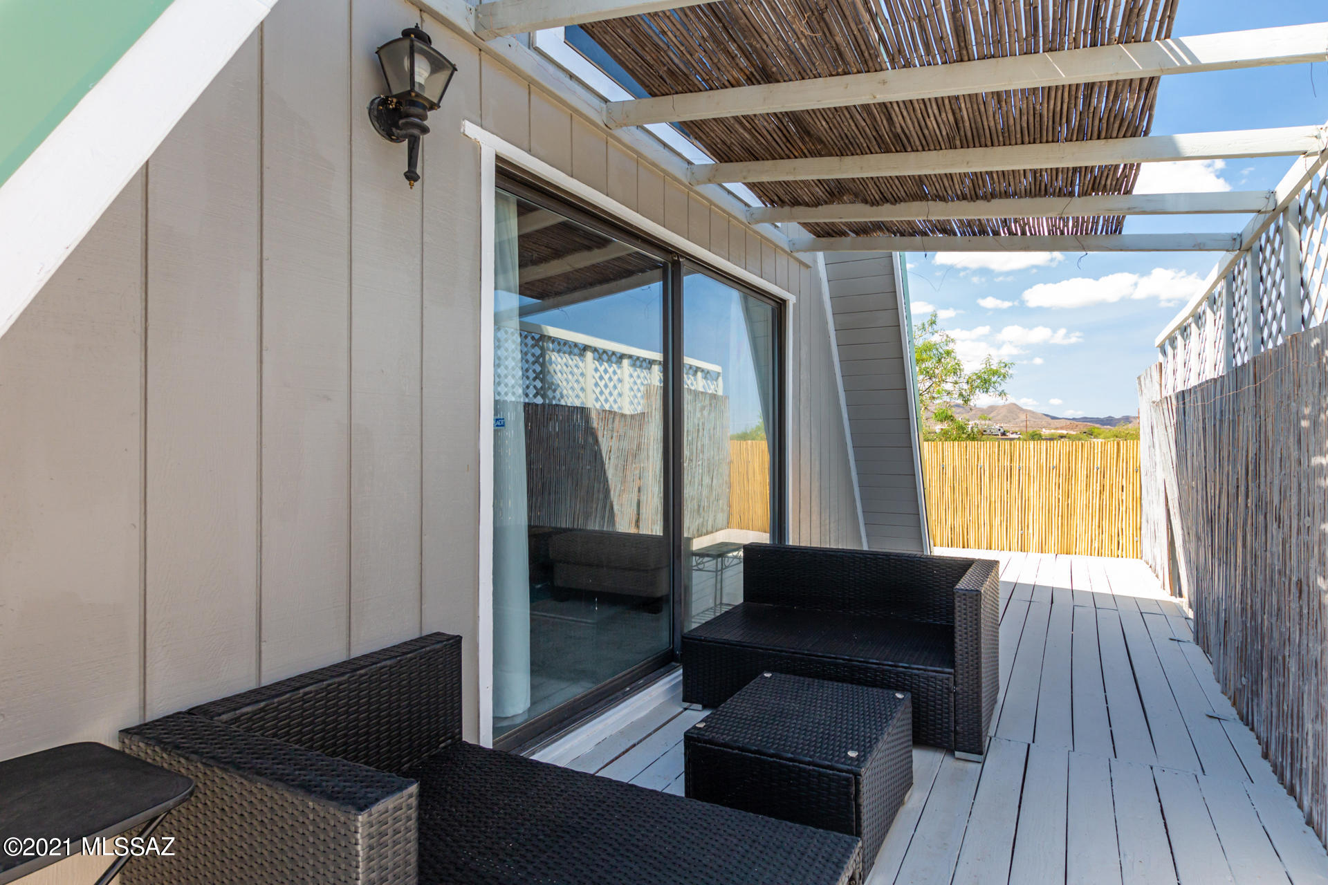 3285 E Calle Agassiz