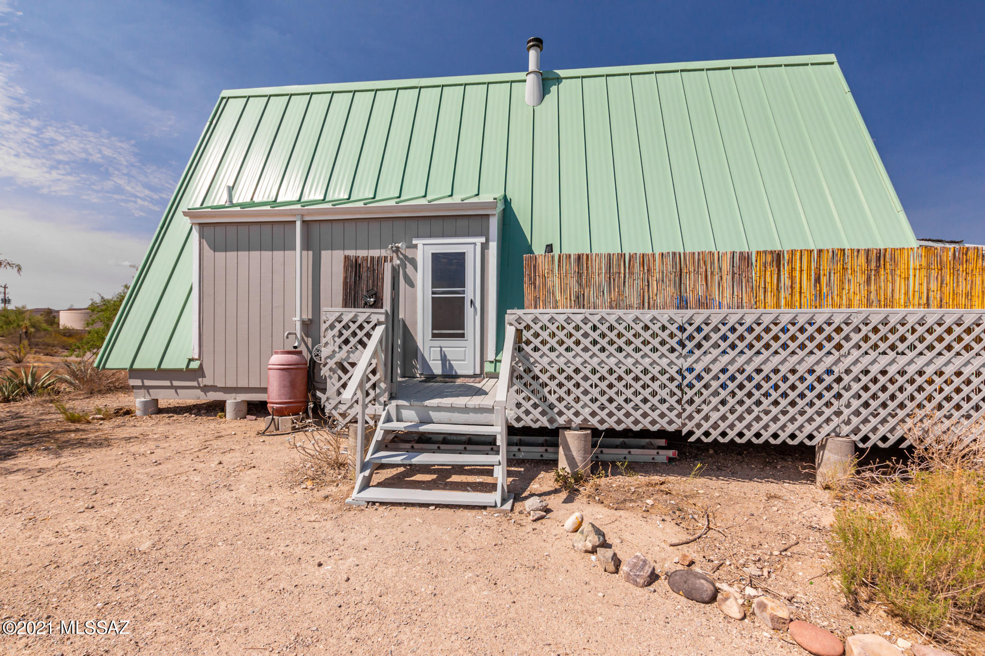 3285 E Calle Agassiz