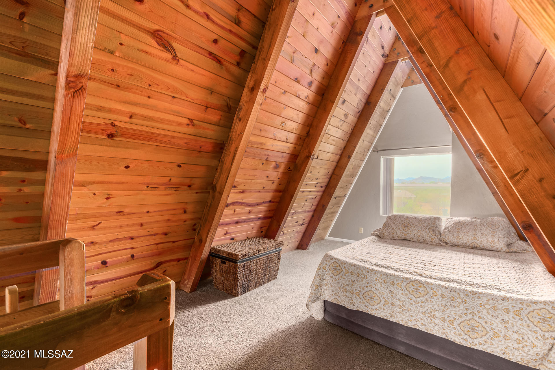 3285 E Calle Agassiz