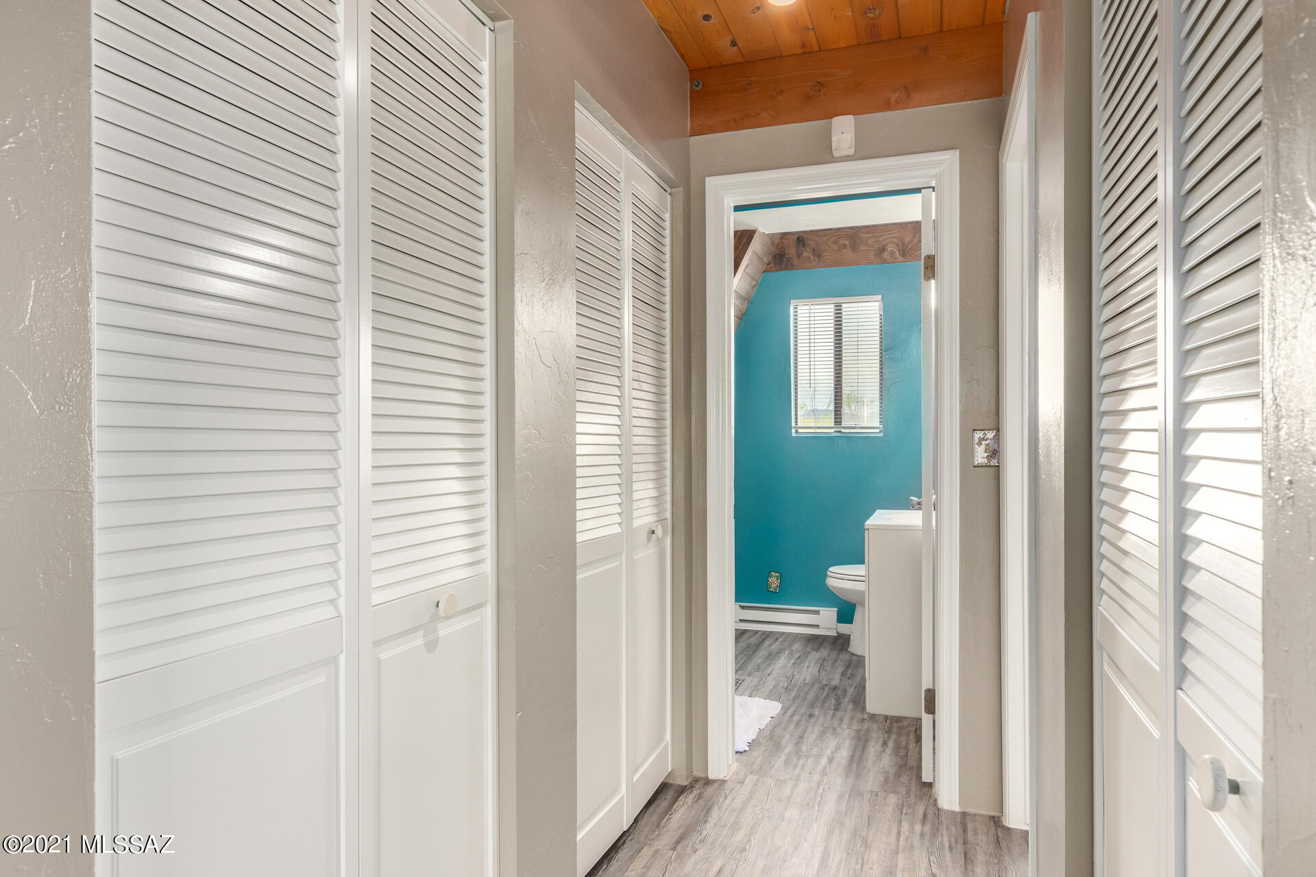 3285 E Calle Agassiz