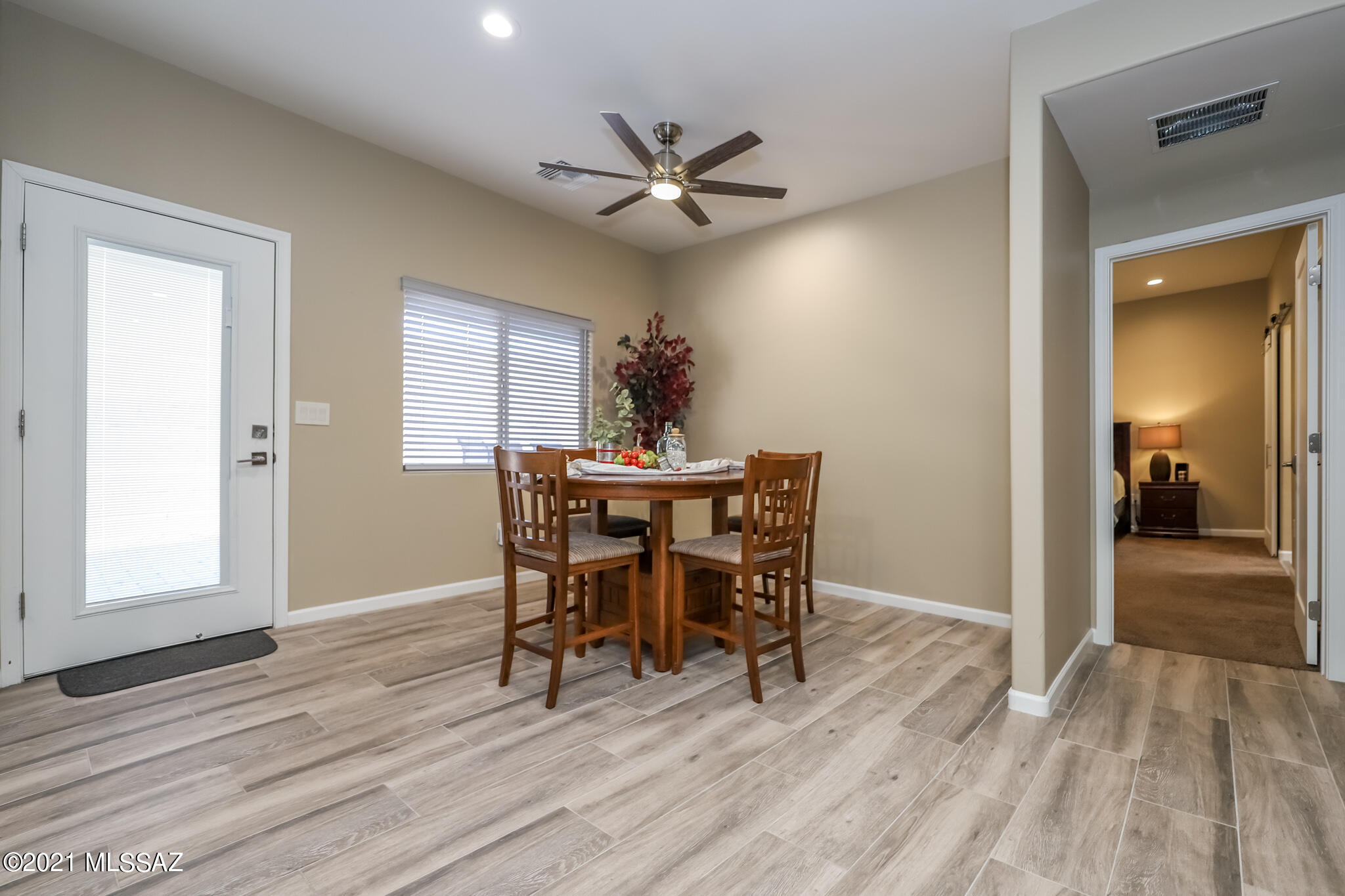 319 N Cameron View Place