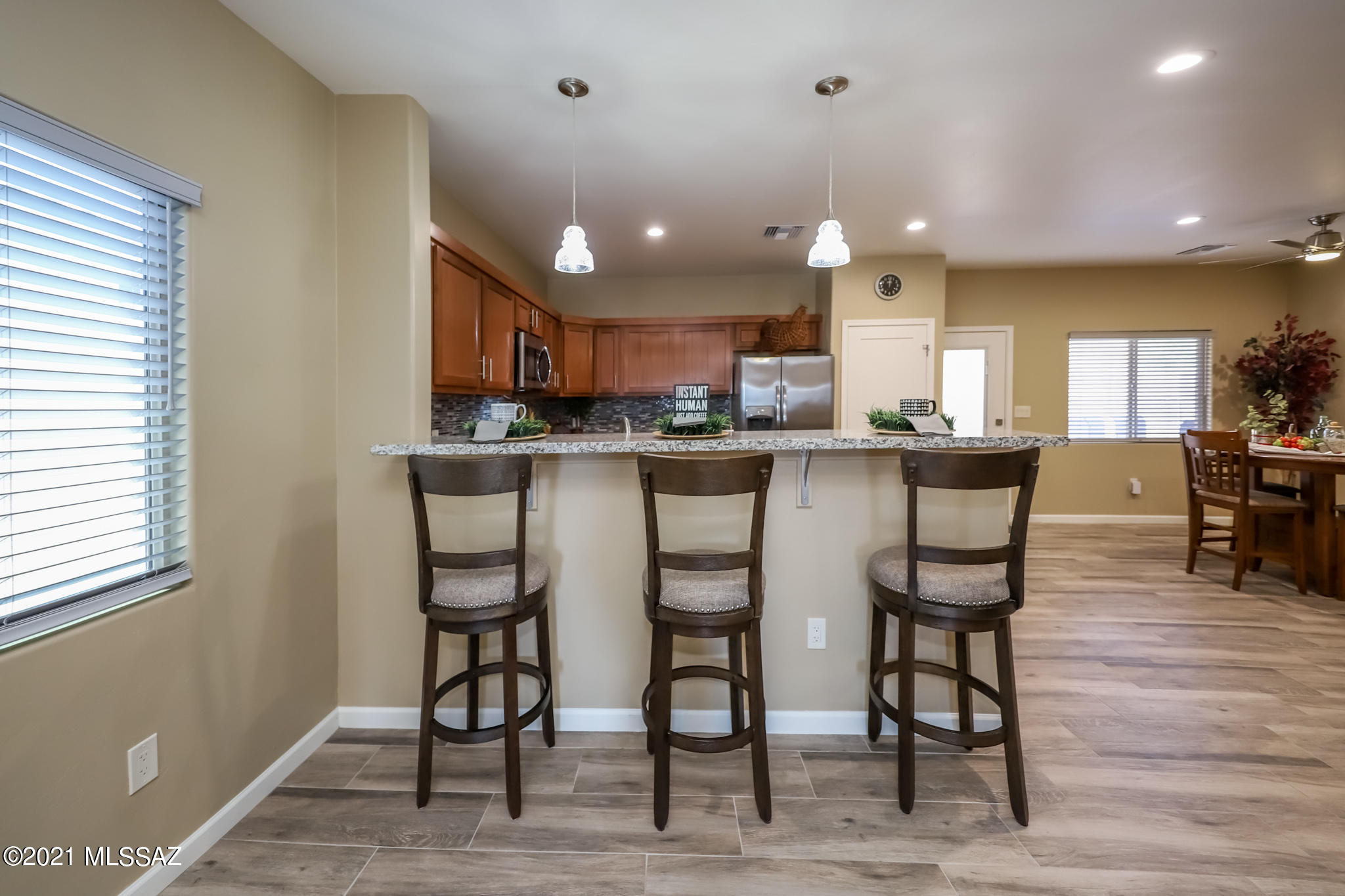 319 N Cameron View Place