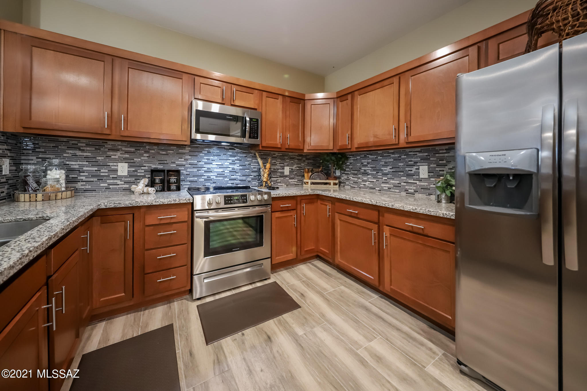 319 N Cameron View Place