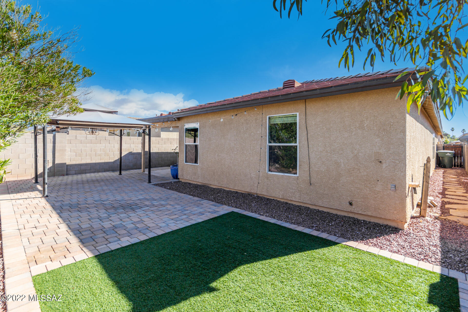 9385 E Grapevine Spring Place