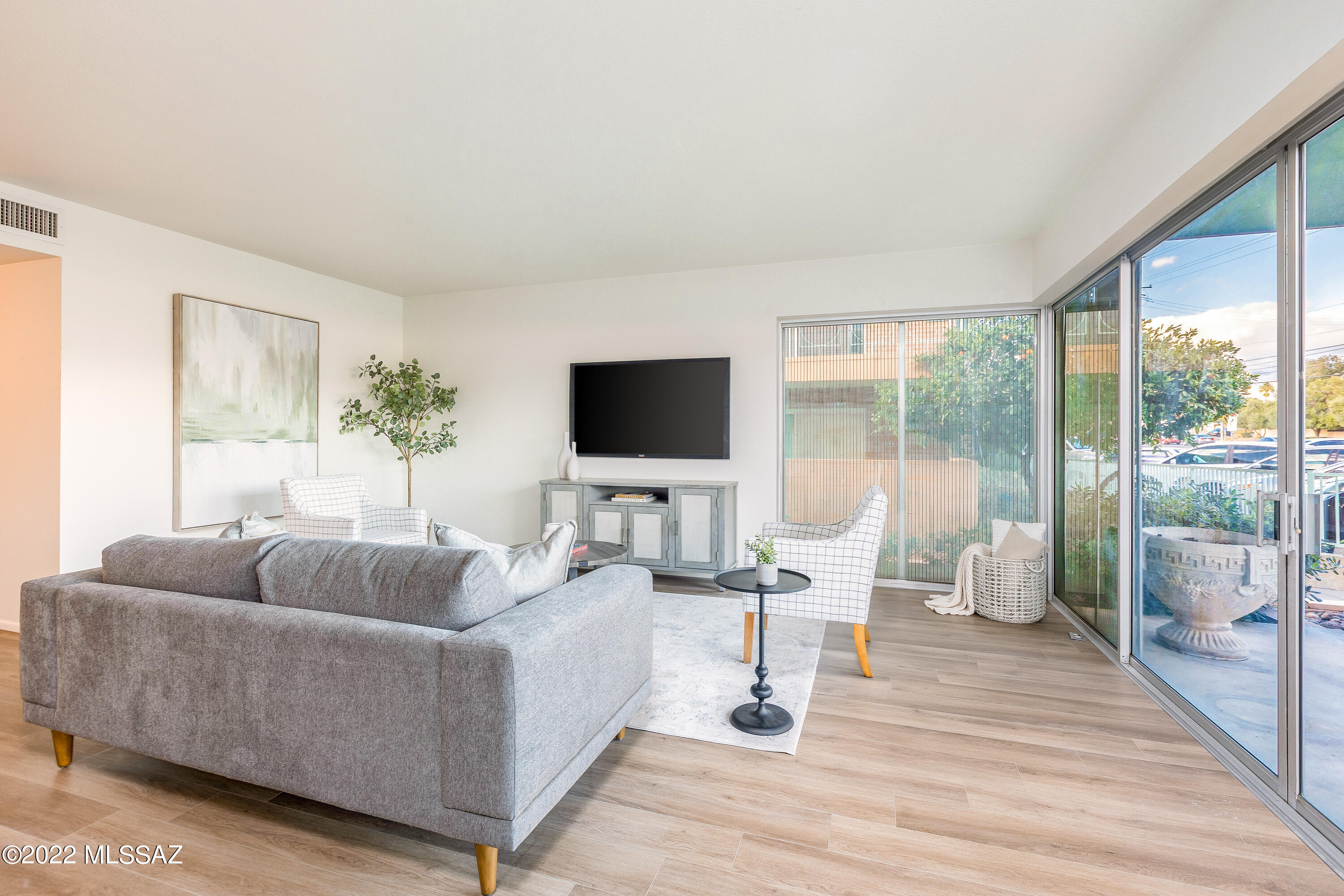 525 N Country Club Road Unit: p62