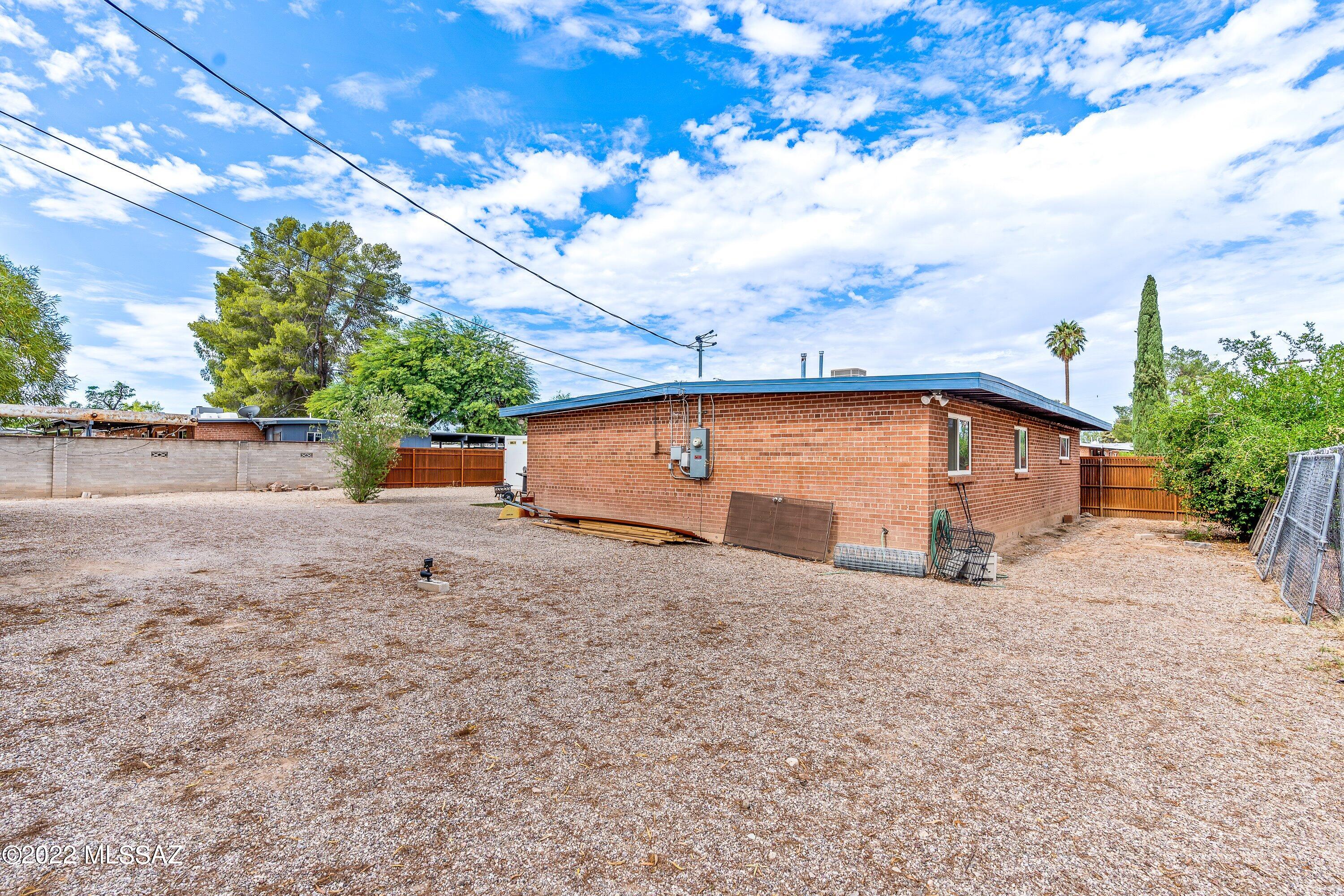 2642 N Ave Carolina