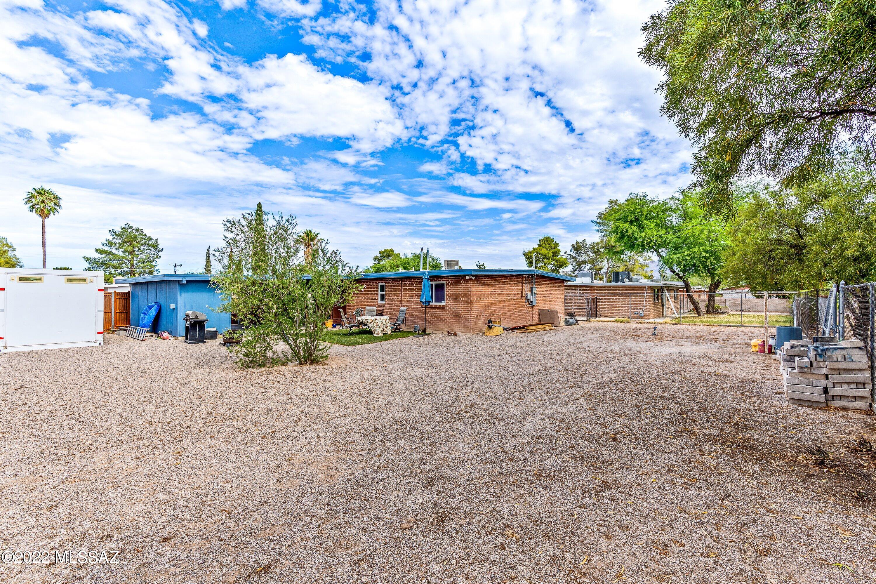 2642 N Ave Carolina