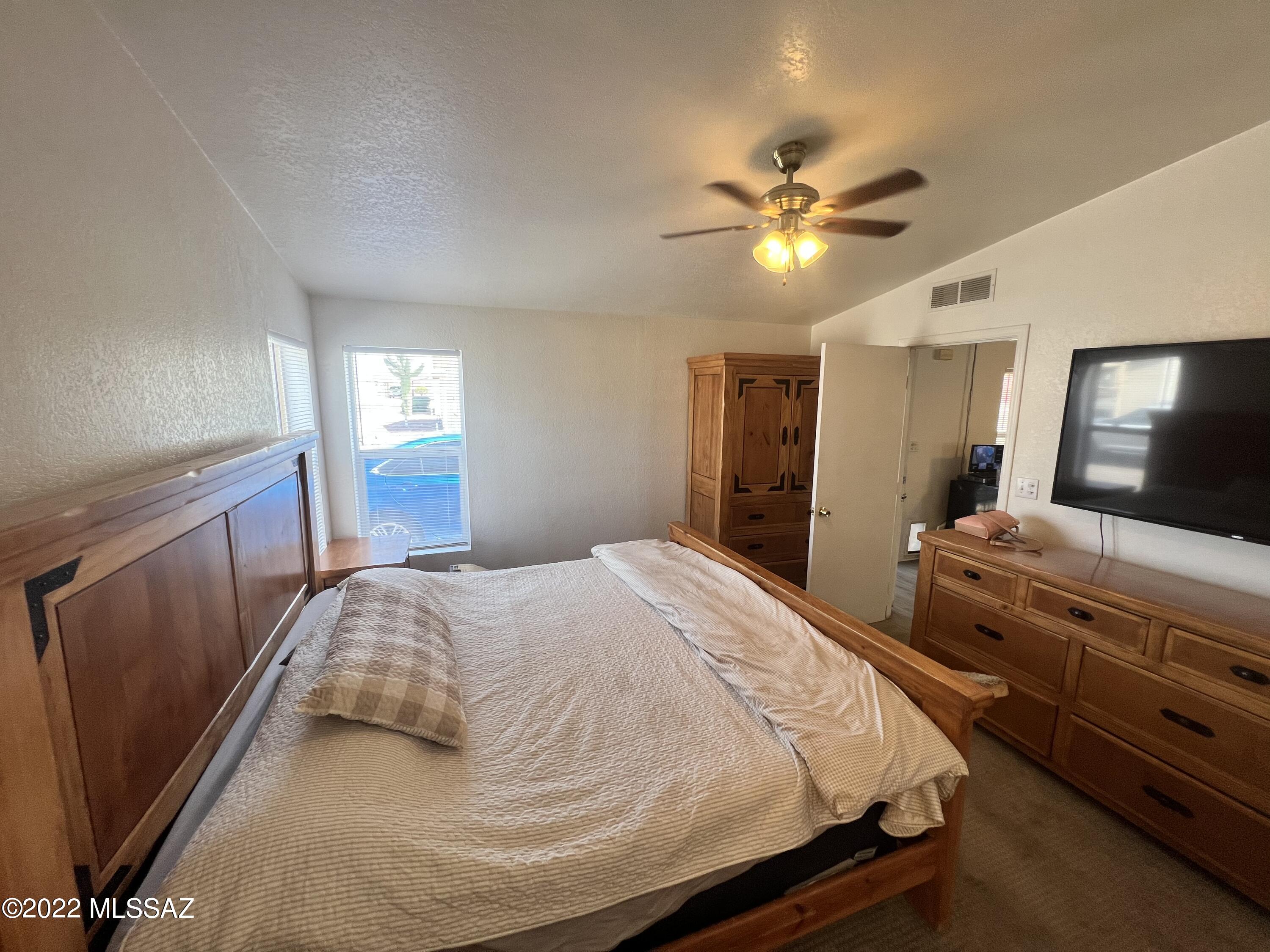 4938 N River Valley Loop
