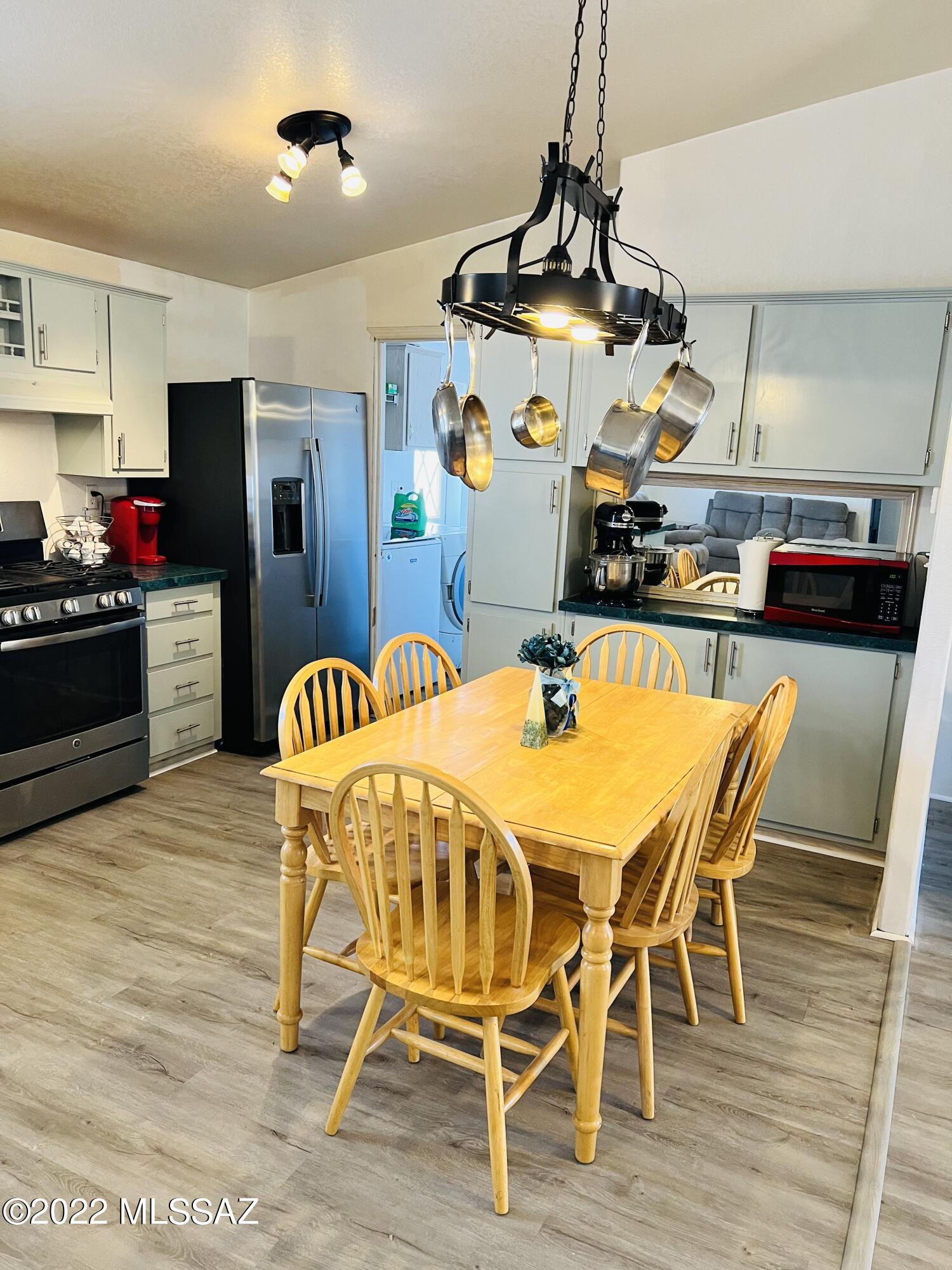 4938 N River Valley Loop
