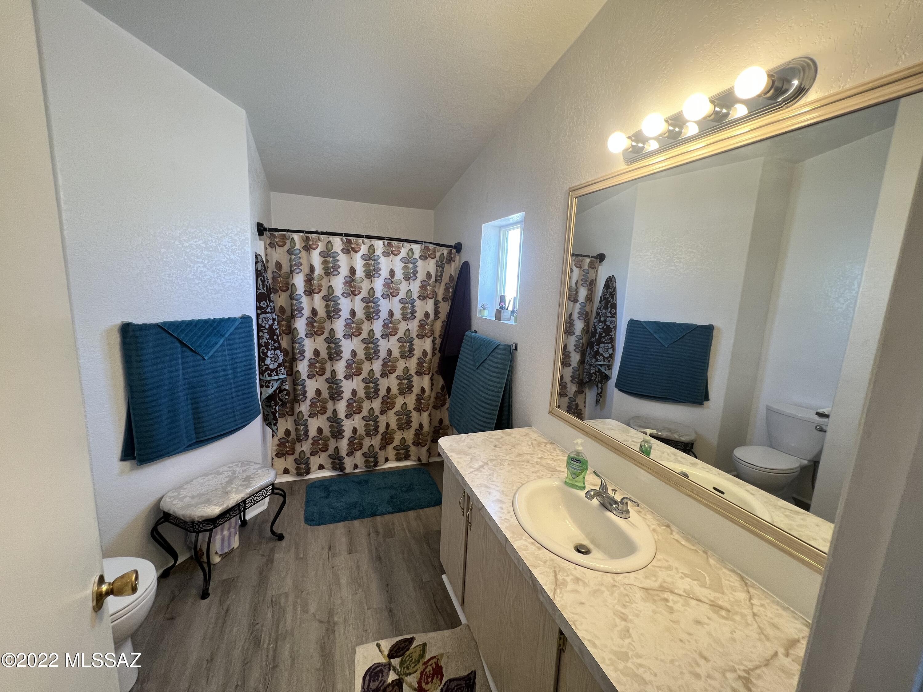 4938 N River Valley Loop