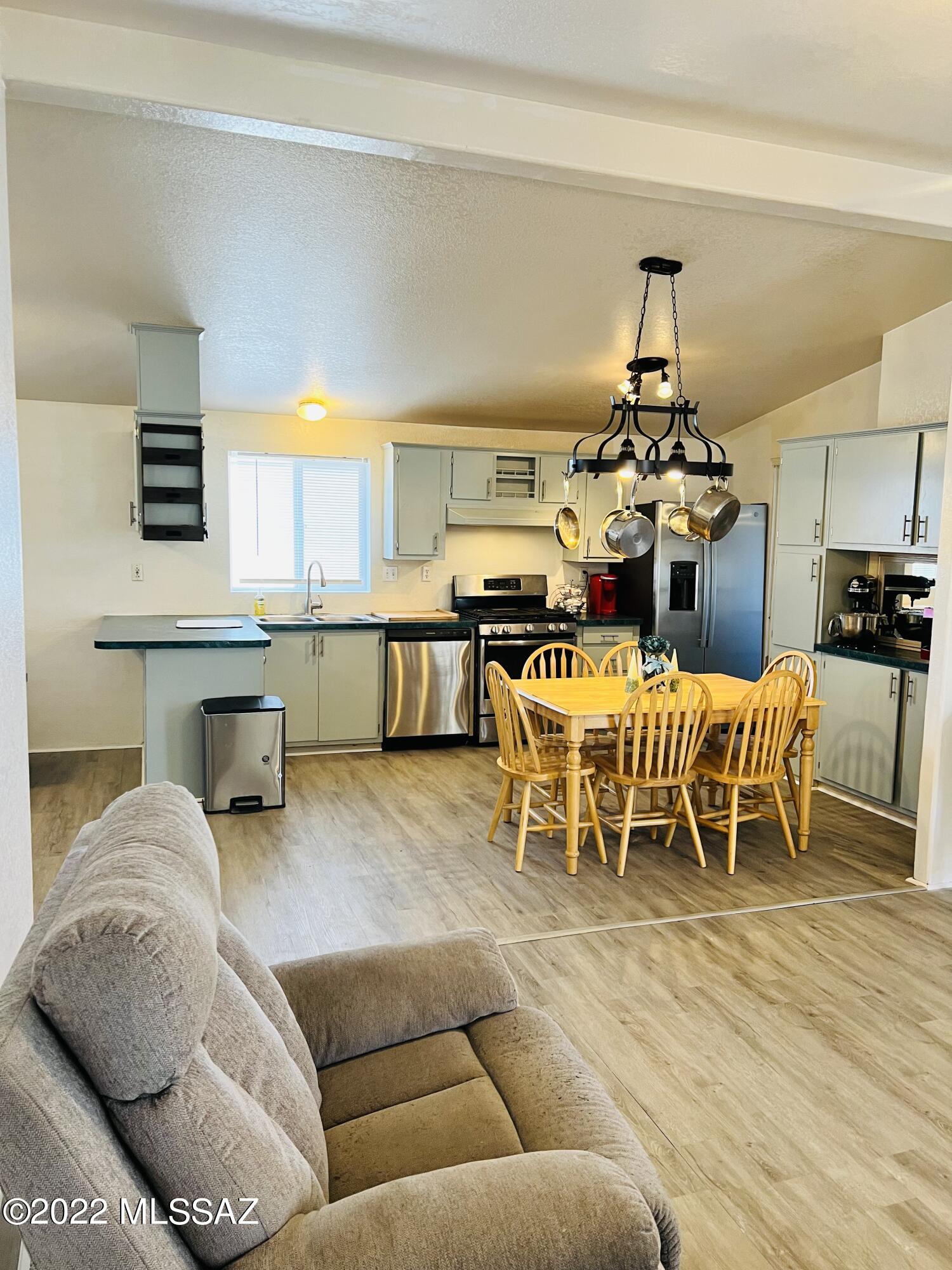 4938 N River Valley Loop