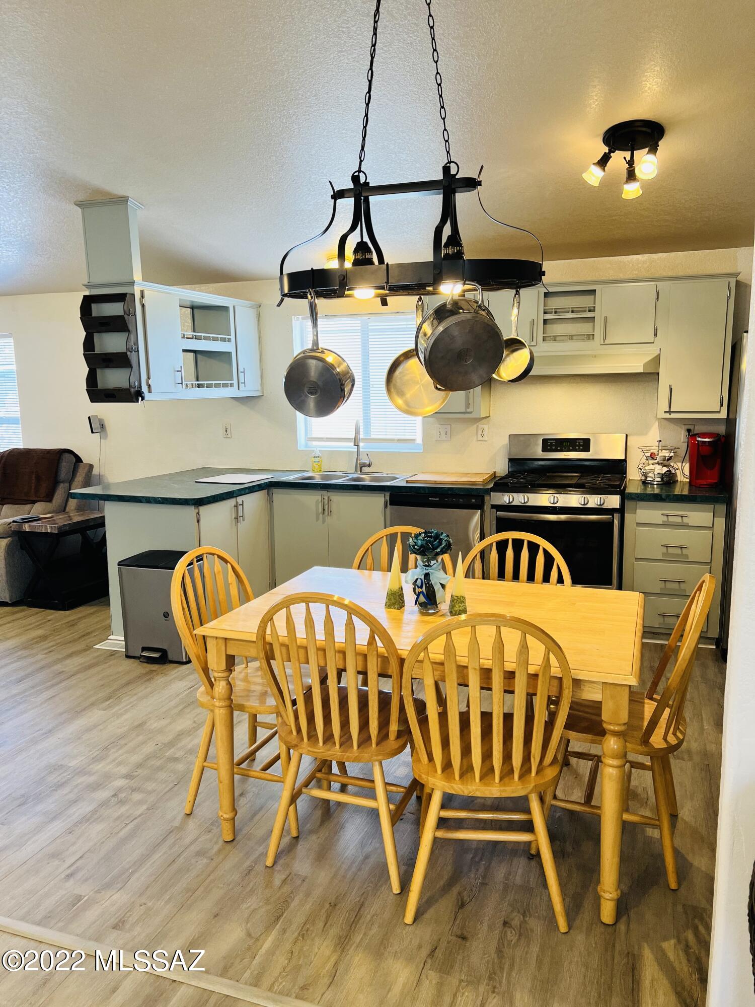 4938 N River Valley Loop