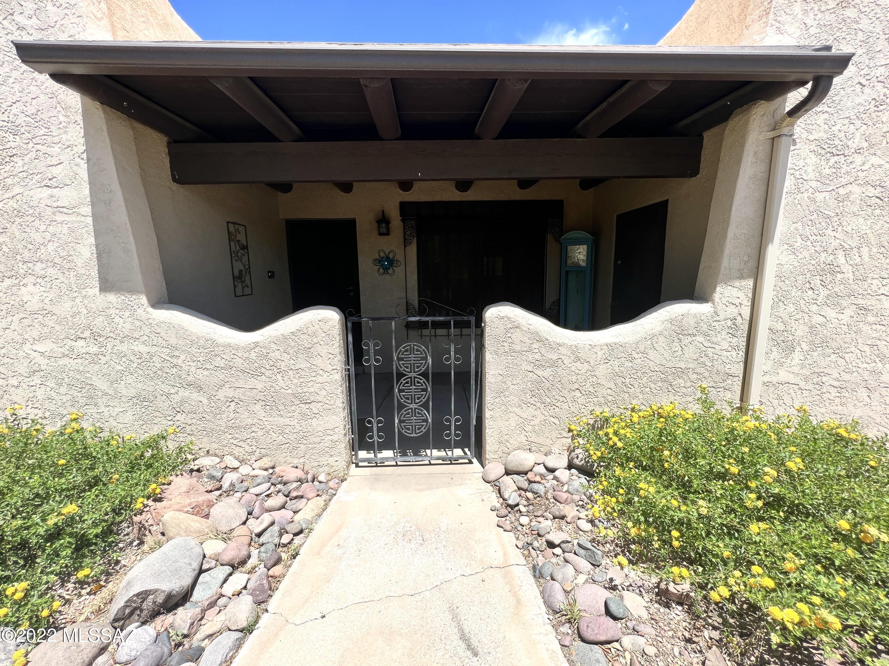 902 W Calle De Marzo