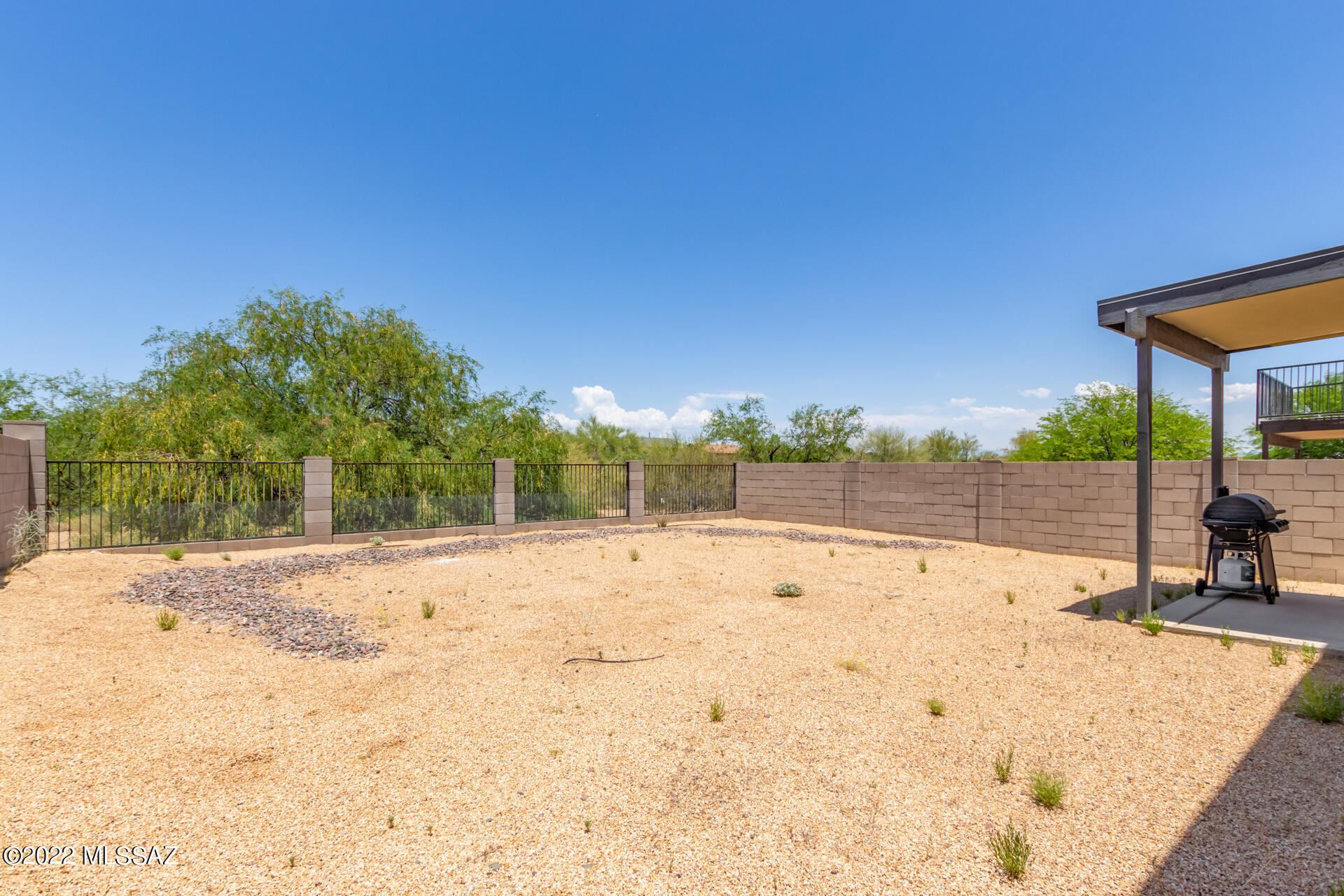 1076 W Camino Hombre Viejo